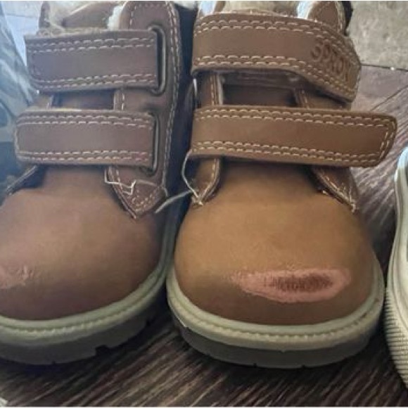 Boys 5t-6t shoe bundle - Picture 3 of 4